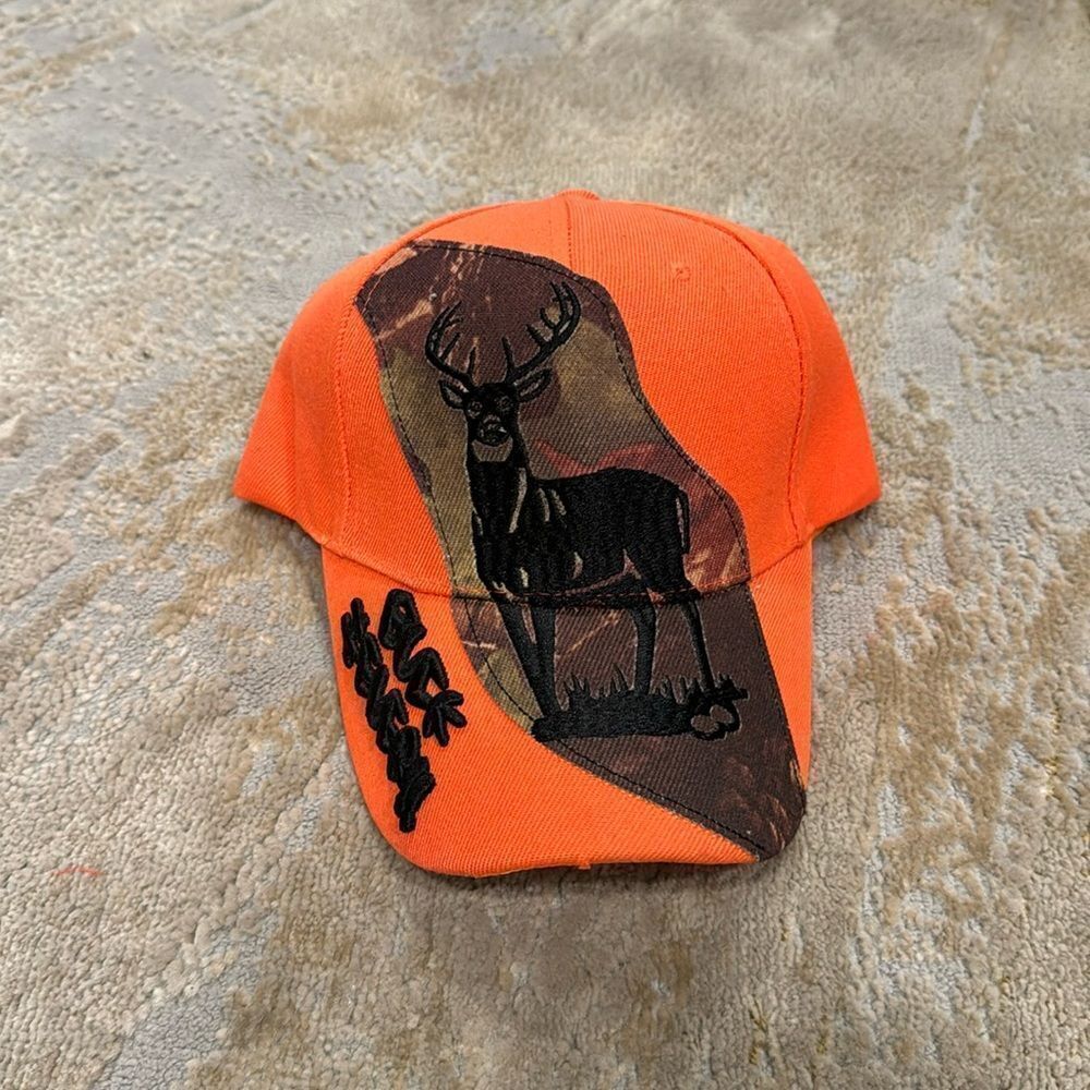 DEER HUNTER ORANGE AND CAMO HAT "BUCK FEVER" new with tags